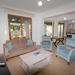 Prestij Letoon 4+1 Villa, Oezel Havuzlu, וילה