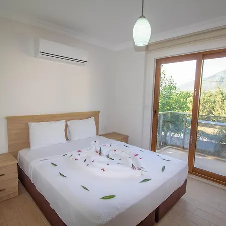 Willa Prestij Letoon 4+1 Villa, Oezel Havuzlu,