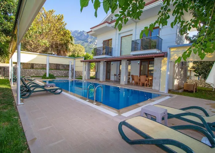 Willa Prestij Letoon 4+1 Villa, Oezel Havuzlu,